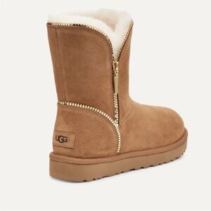 UGG Chestnut Winter Boots with Cream Lining
